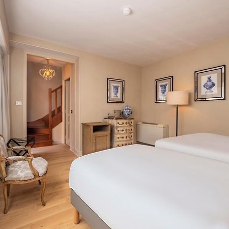 Hotel De La Poste 아발론 외부 사진