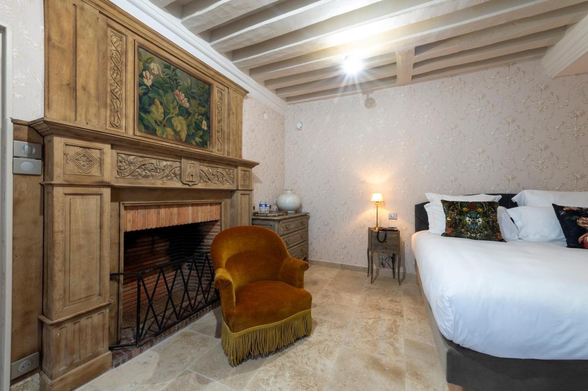 Hotel De La Poste 아발론 외부 사진