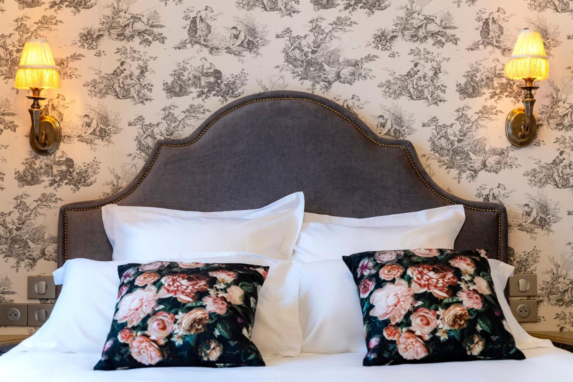 Hotel De La Poste 아발론 외부 사진